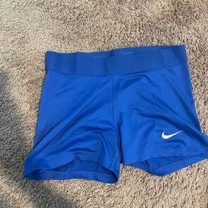 Nike pro shorts size M